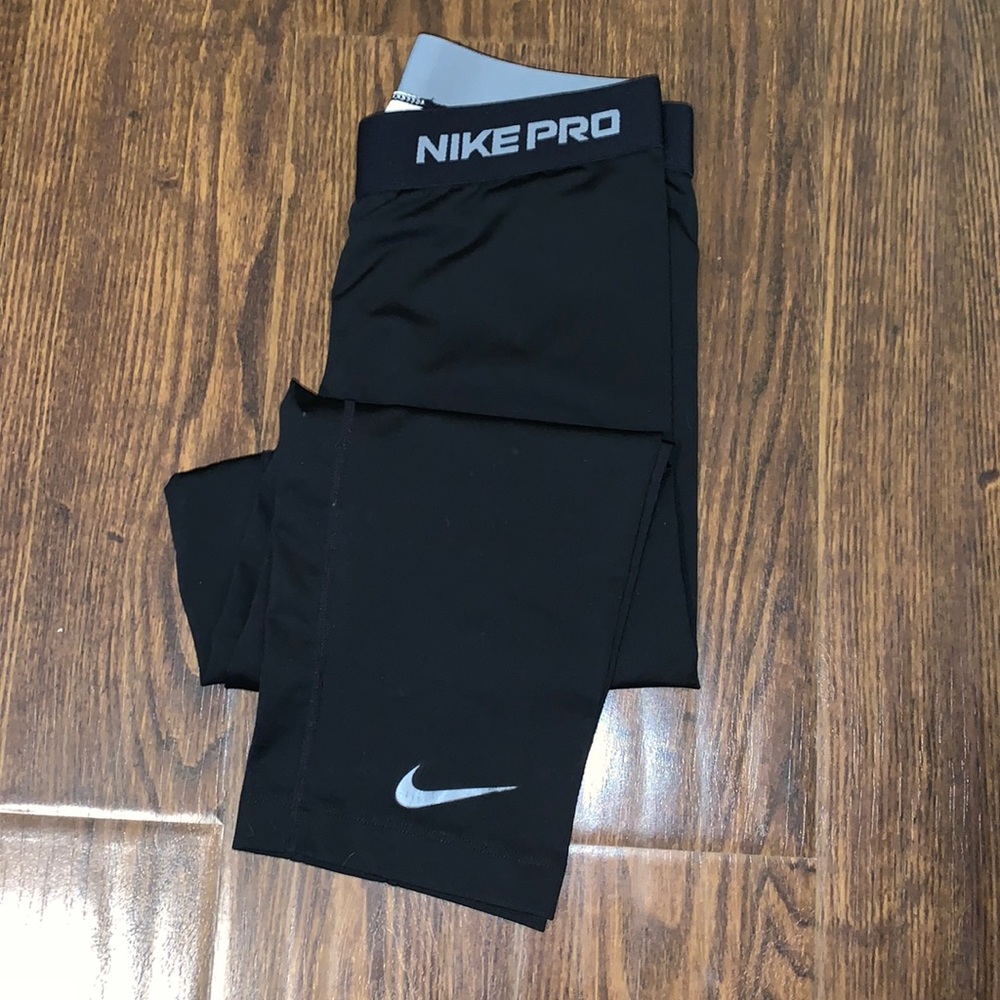 Nike pro athletic Capri
